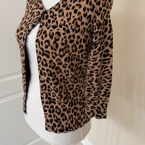 Gorgeous White House Black Market Leopard Cardigan - Picture 6 of 16
